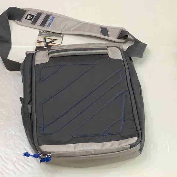 Jansport CURBSIDE messenger - Forge Grey/New Gunsmoke grey - Picture 11 of 16